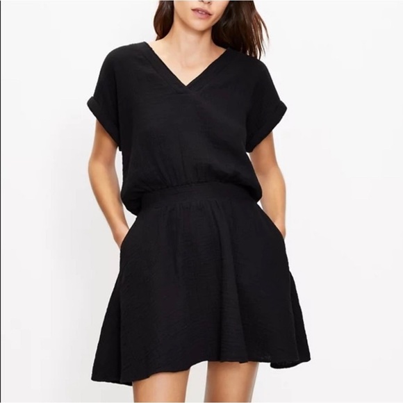 Lou & Grey Dresses & Skirts - Lou & Grey | Triple Cloth V-Neck Pocket Black Dress, NWT